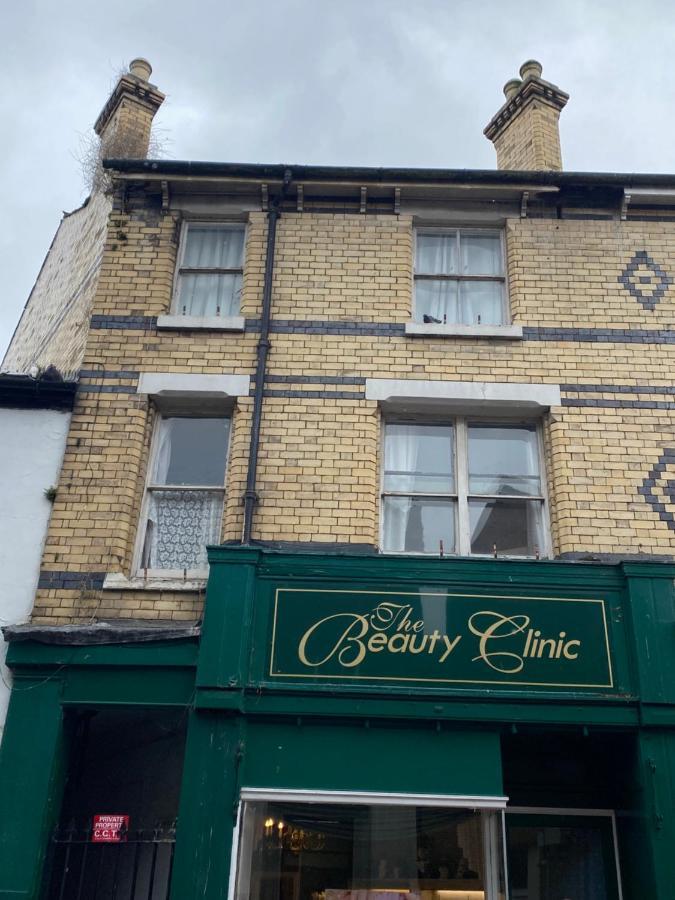 Whitchurch Shropshire Town Duplex Flat מראה חיצוני תמונה