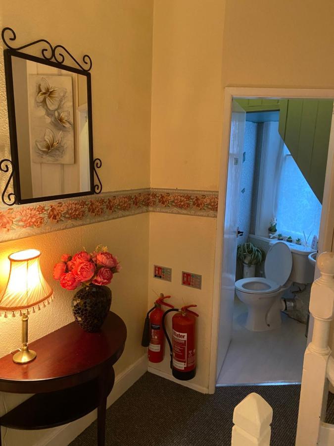 Whitchurch Shropshire Town Duplex Flat מראה חיצוני תמונה